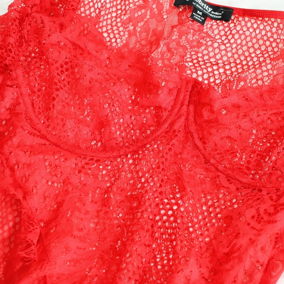 Red lace bodysuit - Picture 2 of 2